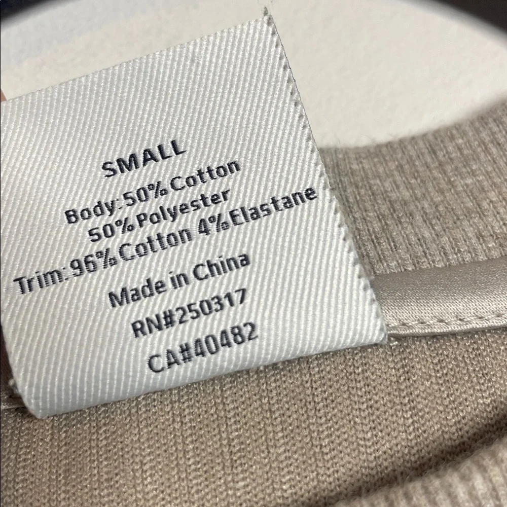 SOLD Varley | Women’s Arleta Ribbed Crew Neck Sweatshirt Size Small - Picture 5 of 7